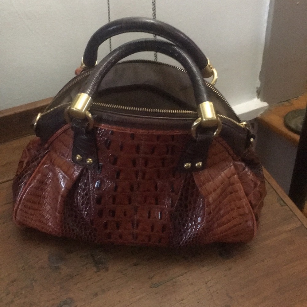 Great Brahmin bag in real good condition